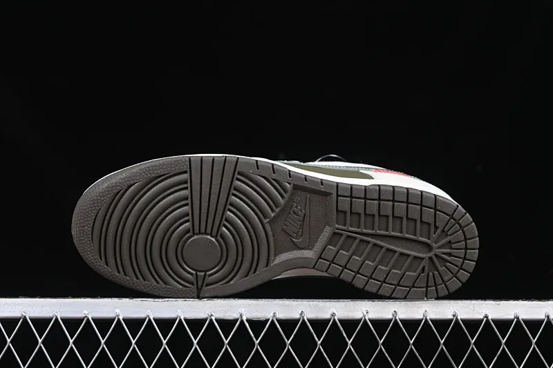 All Categories Nk SB Dunk Series Nk SB Dunk Low Low-top sneakers Nk SB Dunk Low "Year Of Snake" Year of the Snake limited low-top casual sneakers HV5980-231